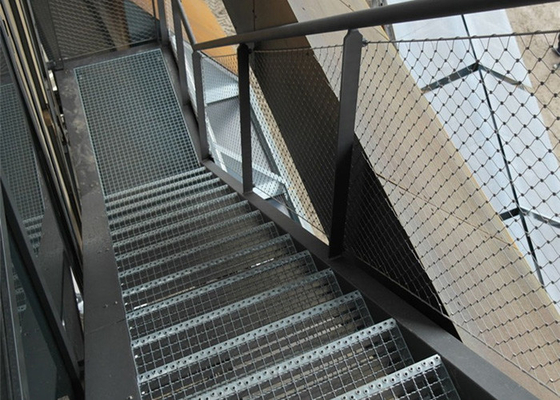 Architektoniczna siatka schodowa z siatką okuć Odporny na korozję drut 1,2 Mm