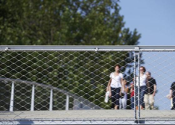 Siatka linowa balustrady ze stali nierdzewnej 2,0 mm 7x7 80x138 mm